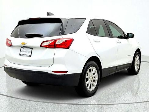 Used 2019 Chevrolet Equinox LS FWD image 5