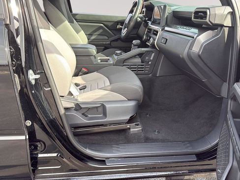 Used 2024 Toyota Tacoma TRD Sport image 16