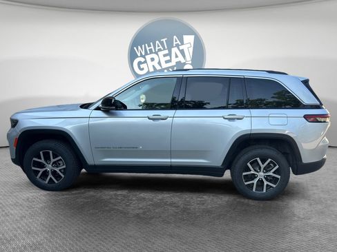 Certified 2023 Jeep Grand Cherokee Limited AWD/4WD image 7