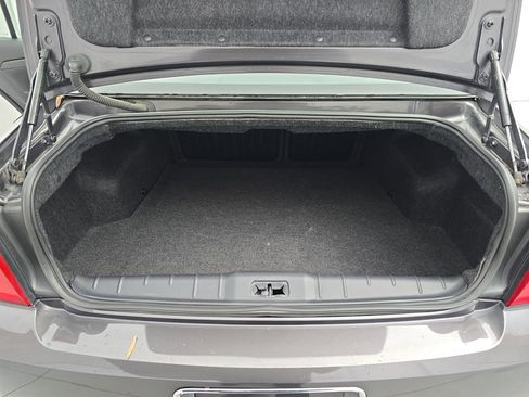 Used 2010 Chevrolet Malibu LT w/ Power Convenience Package image 12