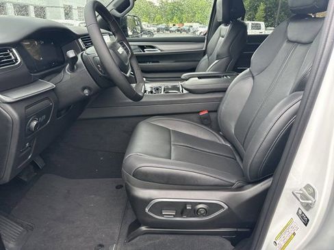 New 2026 Jeep Grand Wagoneer L Limited AWD/4WD image 9
