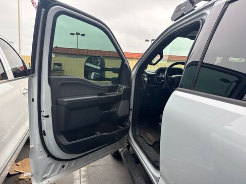 Used 2022 Ford F150 XLT w/ Equipment Group 302A High AWD/4WD image 4