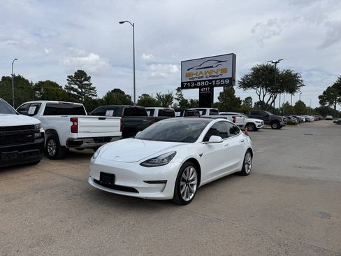 Used 2018 Tesla Model 3 Long Range RWD image 3