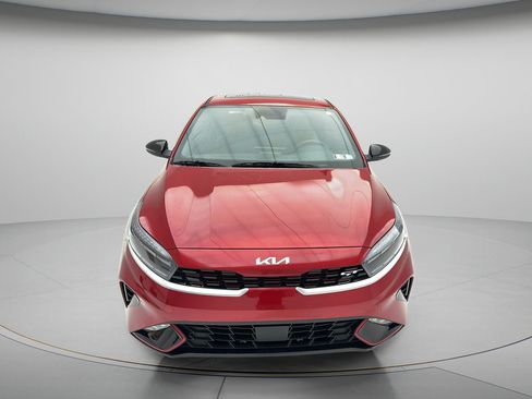 Used 2024 Kia Forte GT w/ GT2 Package FWD image 2