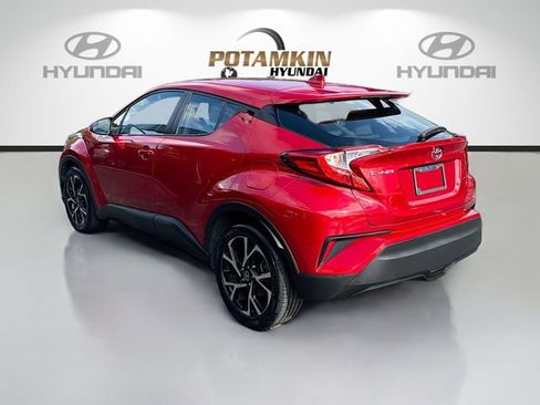 Used 2021 Toyota C-HR XLE FWD image 7