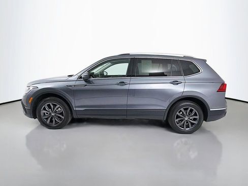 Used 2023 Volkswagen Tiguan SE image 4