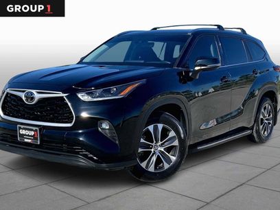 Used 2021 Toyota Highlander XLE