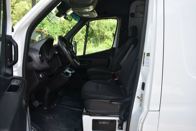 Used 2022 Mercedes-Benz Sprinter 2500 image 11