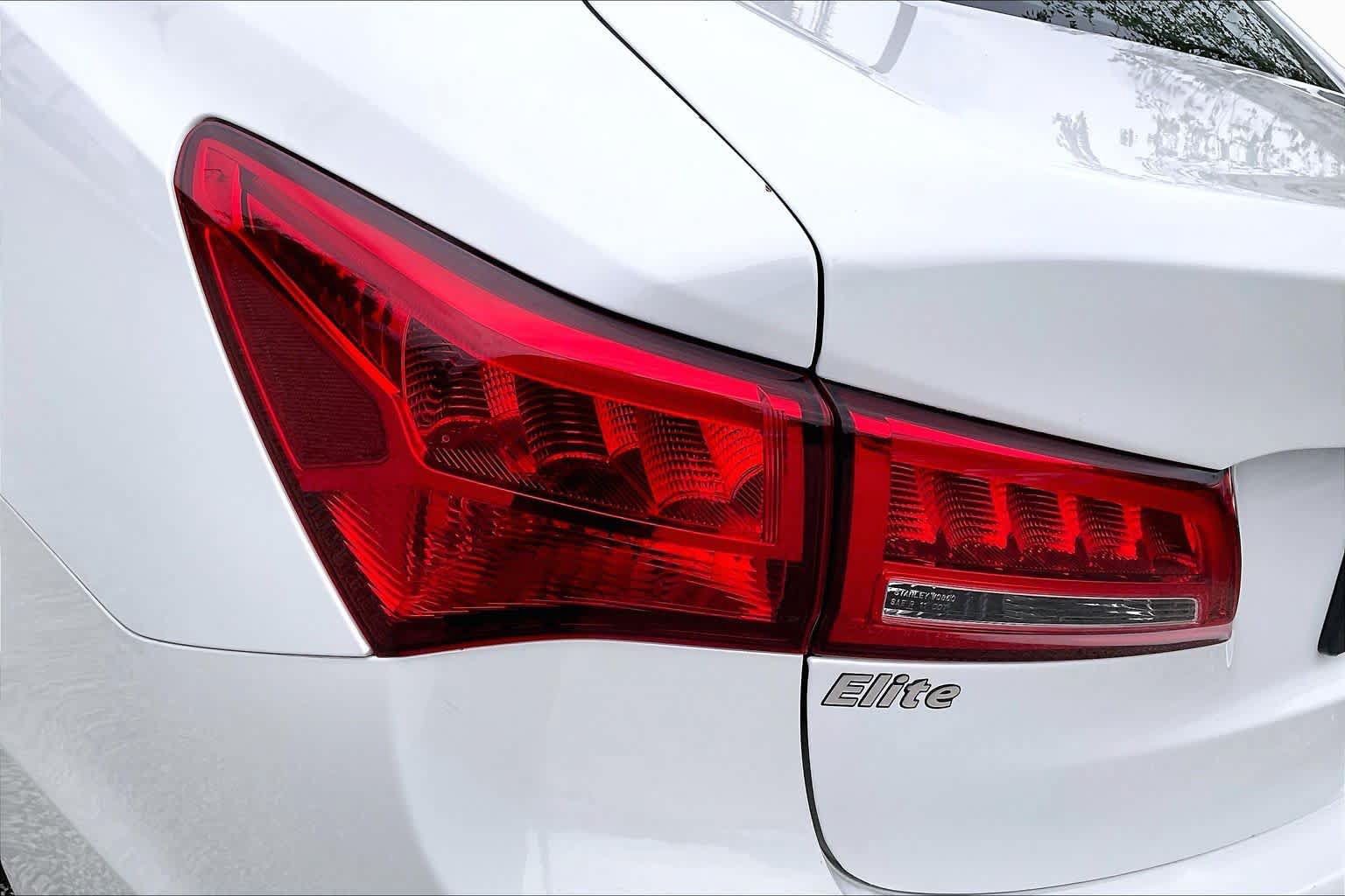 Certified 2018 Acura TLX FWD image 27