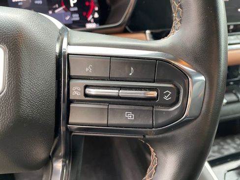 Used 2024 GMC Canyon AT4 w/ Canyon Safety Plus Package image 31