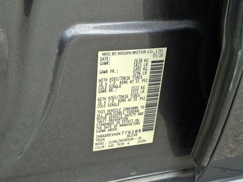 Used 2016 Nissan Frontier SV AWD/4WD image 29