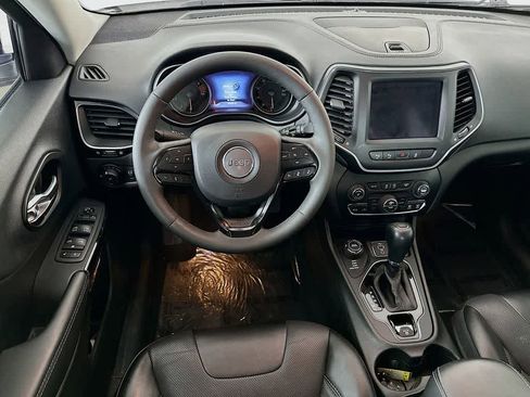 Used 2023 Jeep Cherokee Altitude Lux image 10