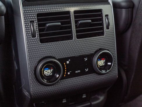 Used 2021 Land Rover Range Rover Sport HST AWD/4WD image 28