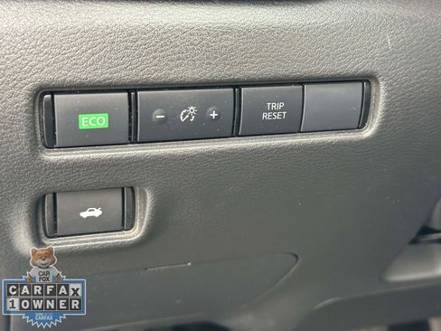 Used 2024 Nissan Sentra SR w/ SR Premium Package image 23