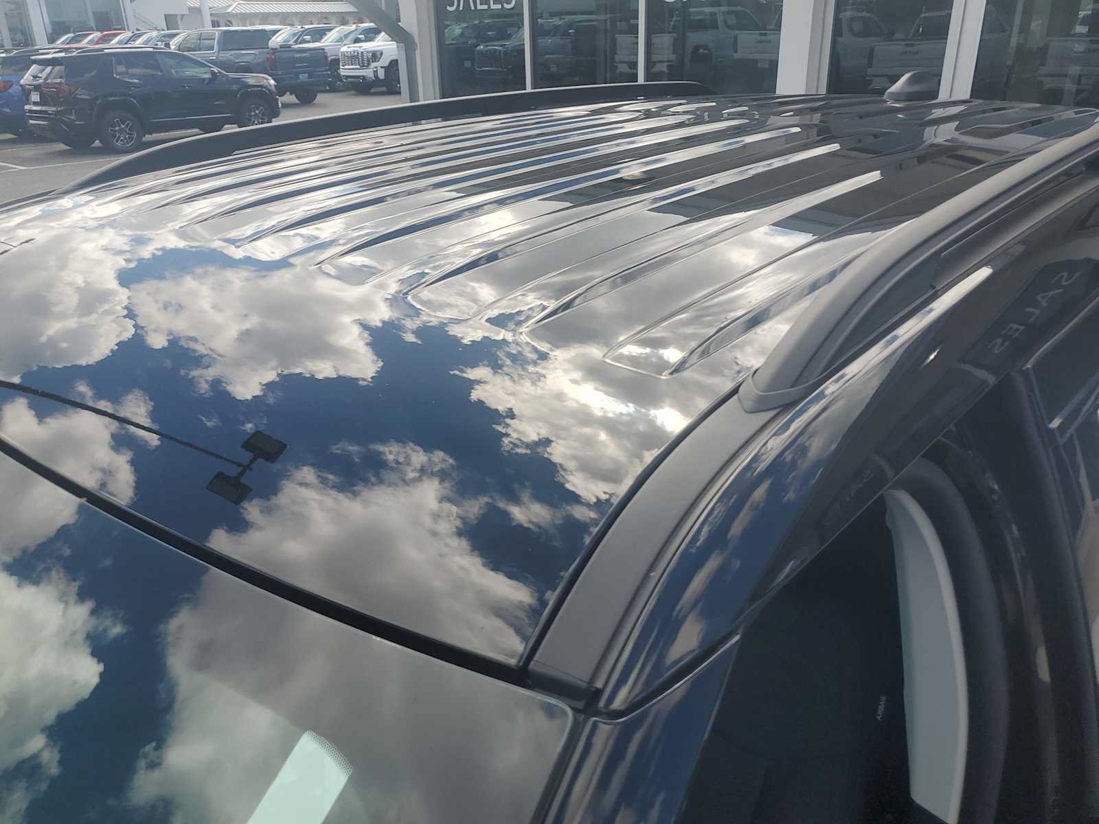 Used 2025 Ford Explorer Active RWD image 14
