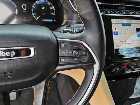 Used 2021 Jeep Grand Cherokee L Limited image 12