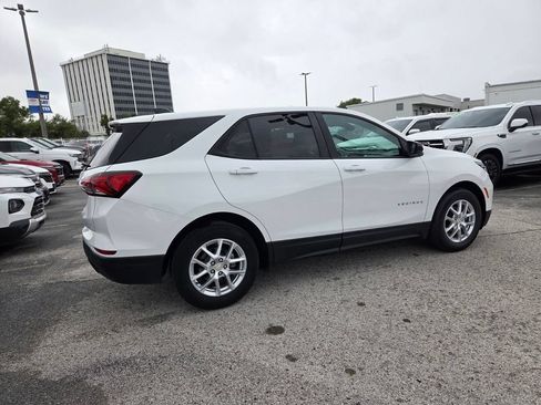 Used 2024 Chevrolet Equinox LS w/ LS Convenience Package FWD image 12