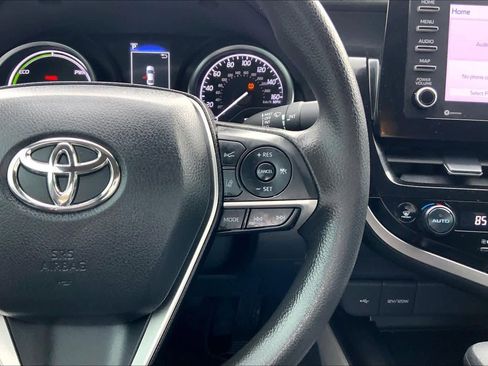 Used 2024 Toyota Camry LE image 23
