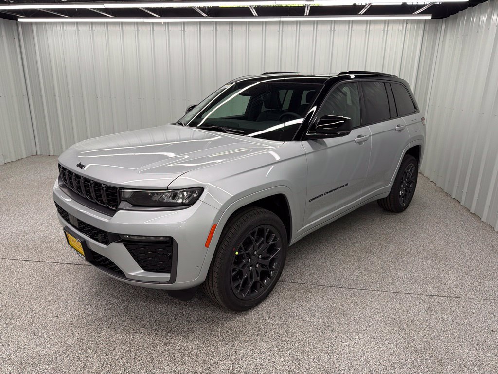 New 2026 Jeep Grand Cherokee Summit w/ Obsidian Package AWD/4WD image 3