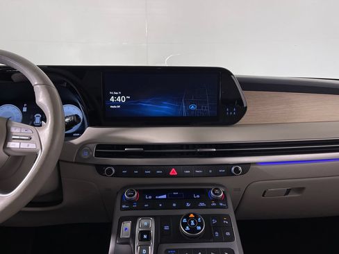 Certified 2024 Hyundai Palisade Limited AWD/4WD image 16