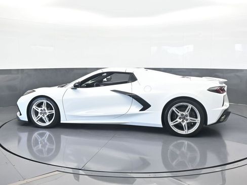 Used 2024 Chevrolet Corvette Stingray Convertible w/ 1LT image 3