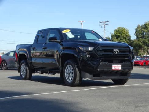 Used 2026 Toyota Tacoma SR5 image 1