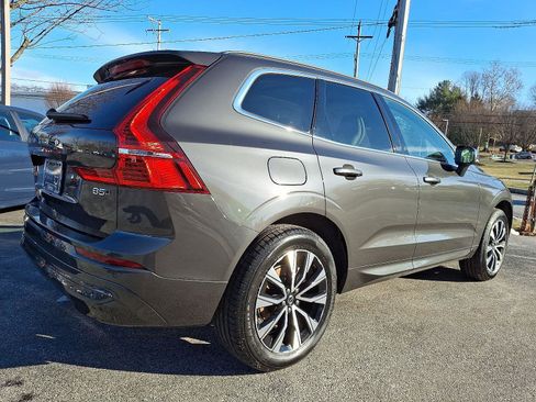 Certified 2023 Volvo XC60 B5 Core w/ Climate Package image 6