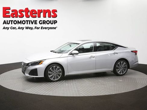 Used 2023 Nissan Altima 2.5 SL FWD image 60