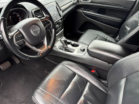 Used 2021 Jeep Grand Cherokee Limited w/ Trailer Tow Group IV image 11