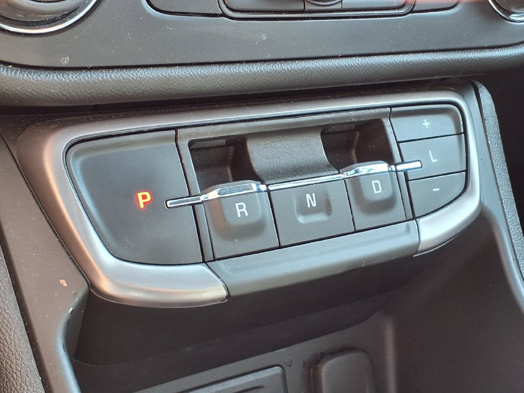 Used 2022 GMC Terrain AT4 w/ LPO, Floor Liner Package AWD/4WD image 26