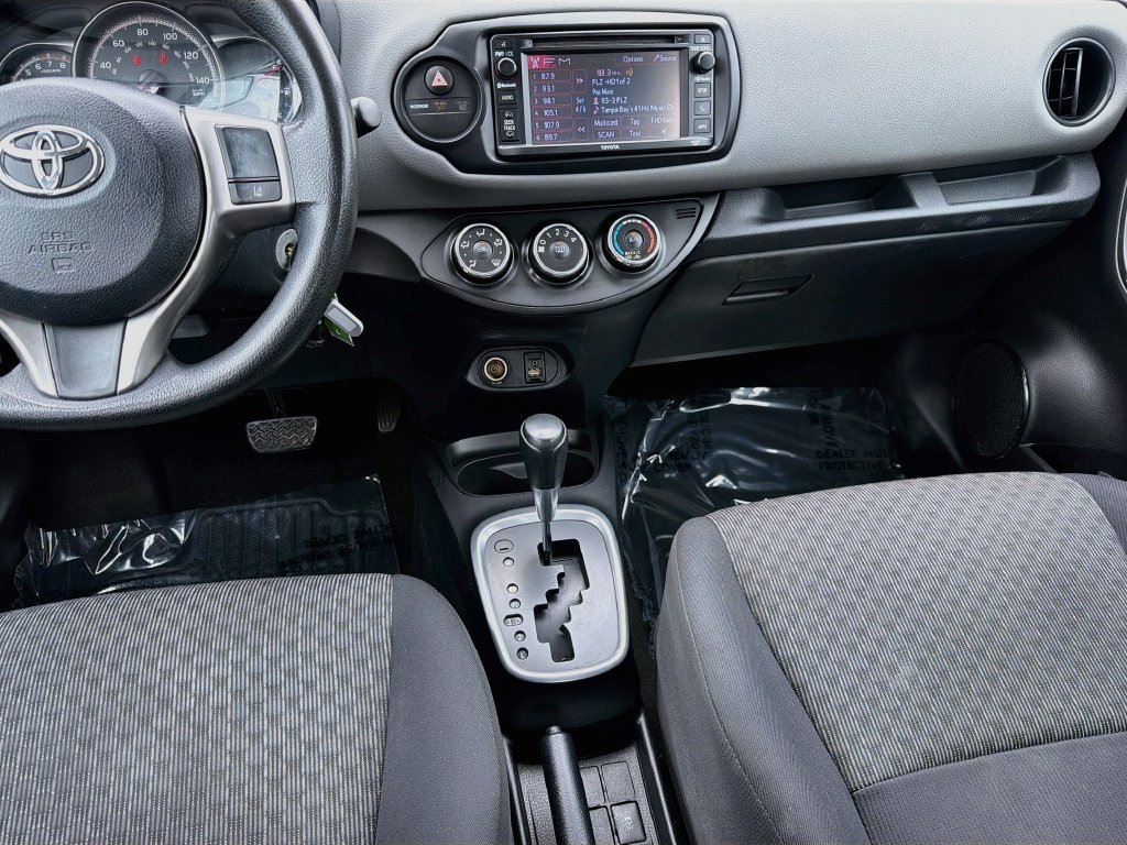 Used 2017 Toyota Yaris L FWD image 18