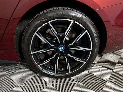 Used 2022 BMW i4 eDrive40 w/ M Sport Package image 36