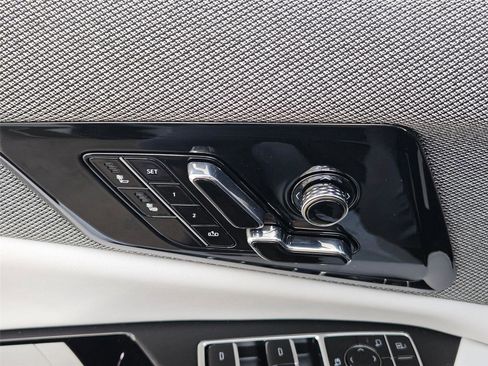 New 2026 Cadillac Optiq Sport 1 w/ LPO, Floor Liner Package image 25