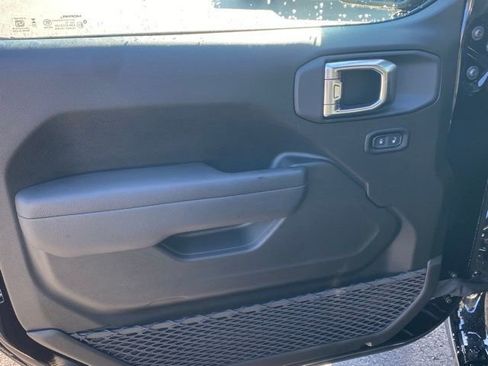 New 2026 Jeep Gladiator Sport image 12