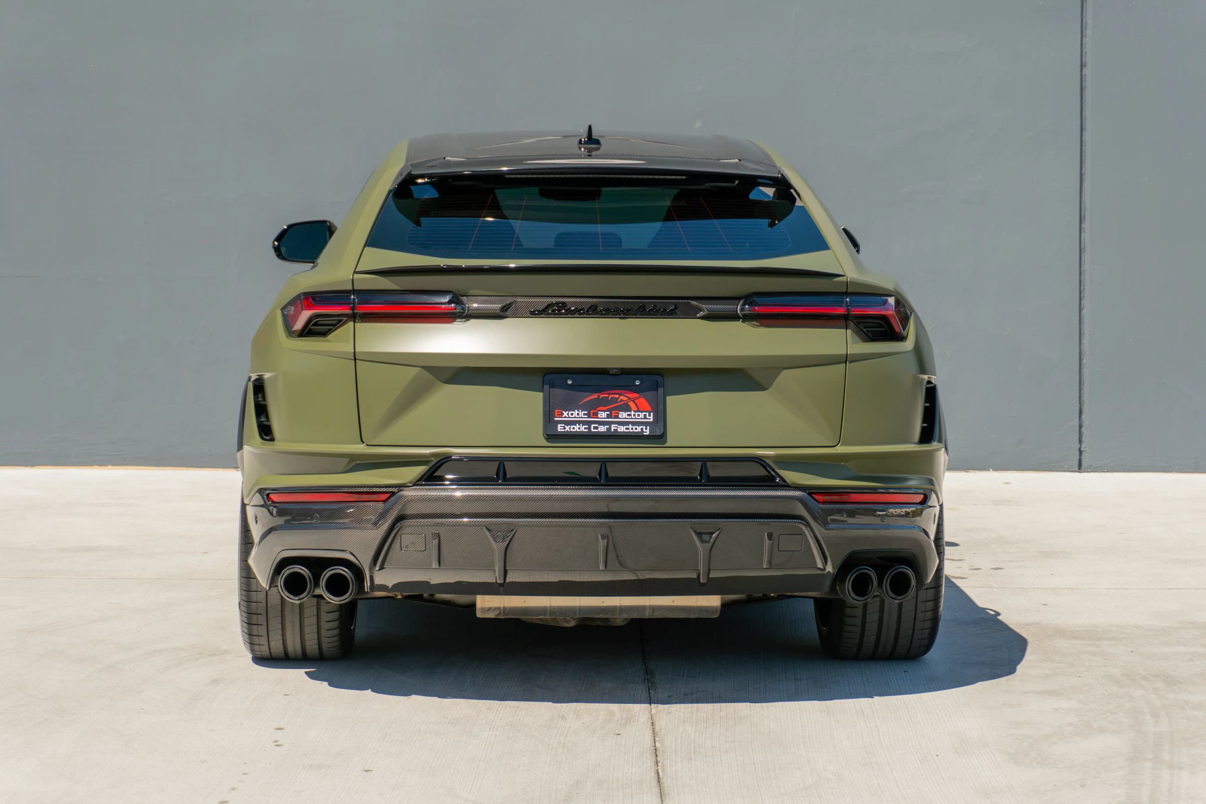 Used 2024 Lamborghini Urus Performante AWD/4WD image 8