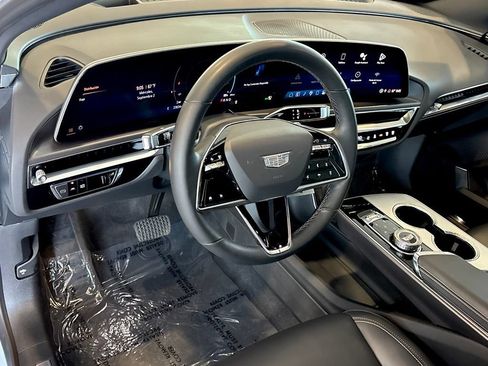 Used 2024 Cadillac Lyriq Tech RWD image 20
