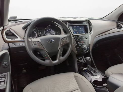 Used 2018 Hyundai Santa Fe Sport w/ 2.4L Value Package 02 FWD image 16