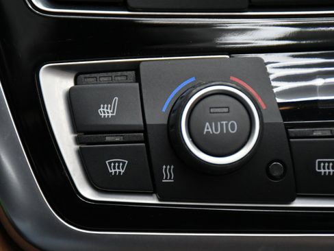 Used 2014 BMW 435i Convertible image 28