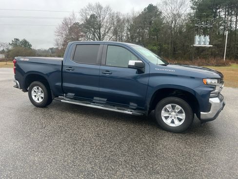 Used 2019 Chevrolet Silverado 1500 LT w/ Remote Start Package image 8