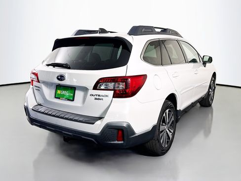 Used 2019 Subaru Outback 3.6R Limited AWD/4WD image 10