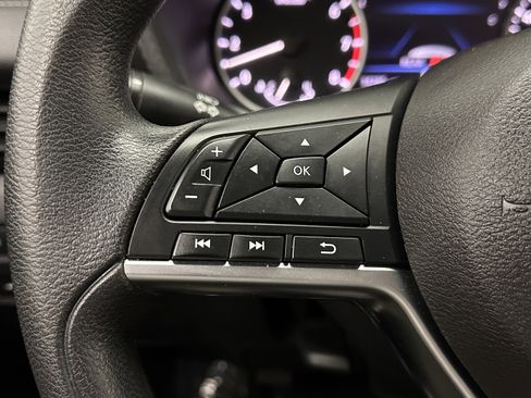 Used 2024 Nissan Sentra SV image 17