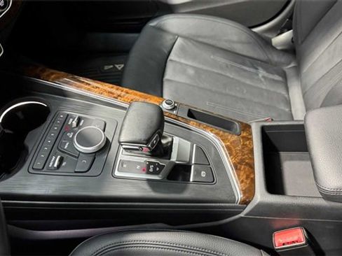Used 2019 Audi A4 2.0T Premium w/ Convenience Package image 26