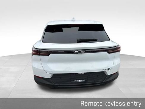 Used 2026 Chevrolet Equinox EV LT image 13