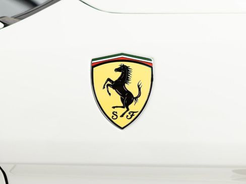 Certified 2016 Ferrari California T image 30