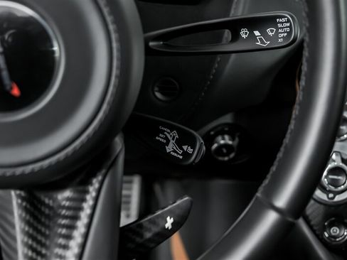 Used 2018 McLaren 720S RWD image 32