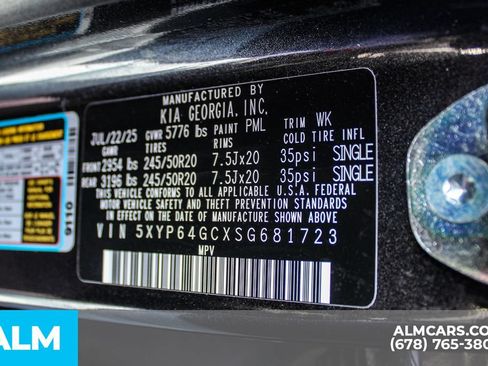 Used 2025 Kia Telluride S FWD image 40