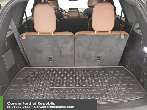 Used 2020 Lincoln Aviator Reserve w/ Equipment Group 201A image 25