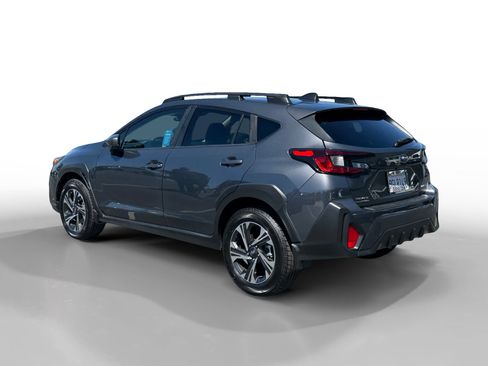Used 2024 Subaru Crosstrek 2.0i Premium AWD/4WD image 3