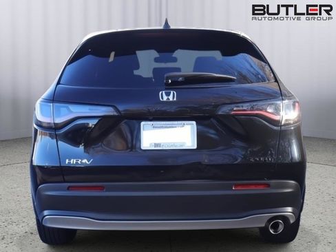 Used 2025 Honda HR-V Sport image 4