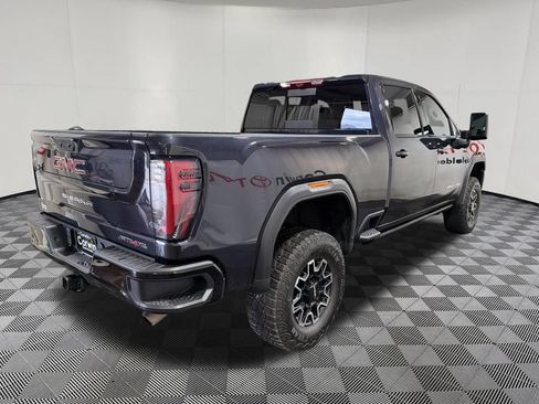 Used 2025 GMC Sierra 2500 AT4X AWD/4WD image 8